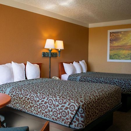 Days Inn By Wyndham Hillsboro Tx Esterno foto