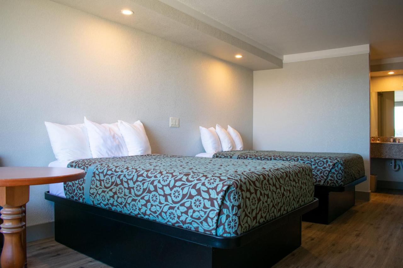 Days Inn By Wyndham Hillsboro Tx Esterno foto