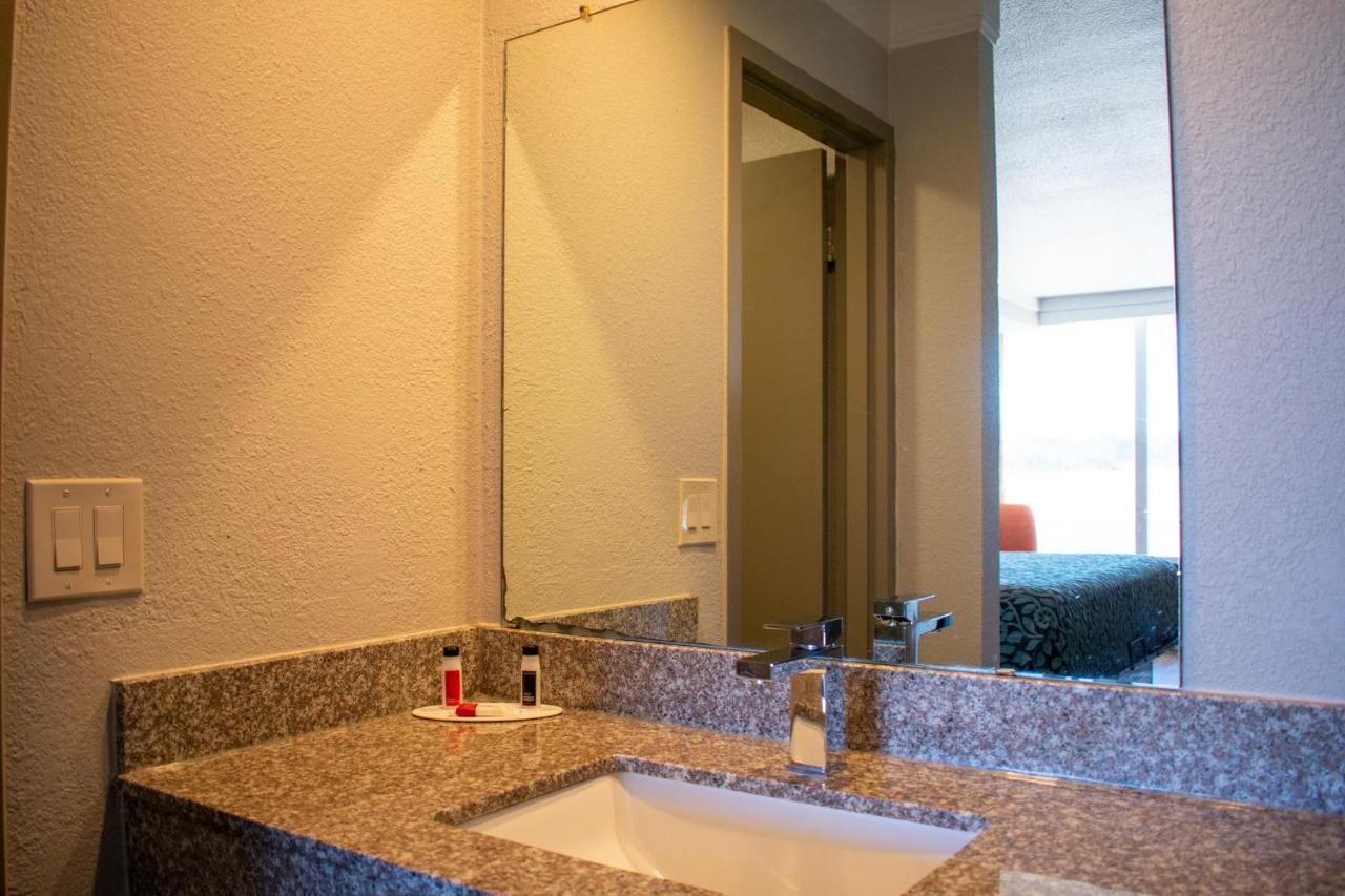 Days Inn By Wyndham Hillsboro Tx Esterno foto