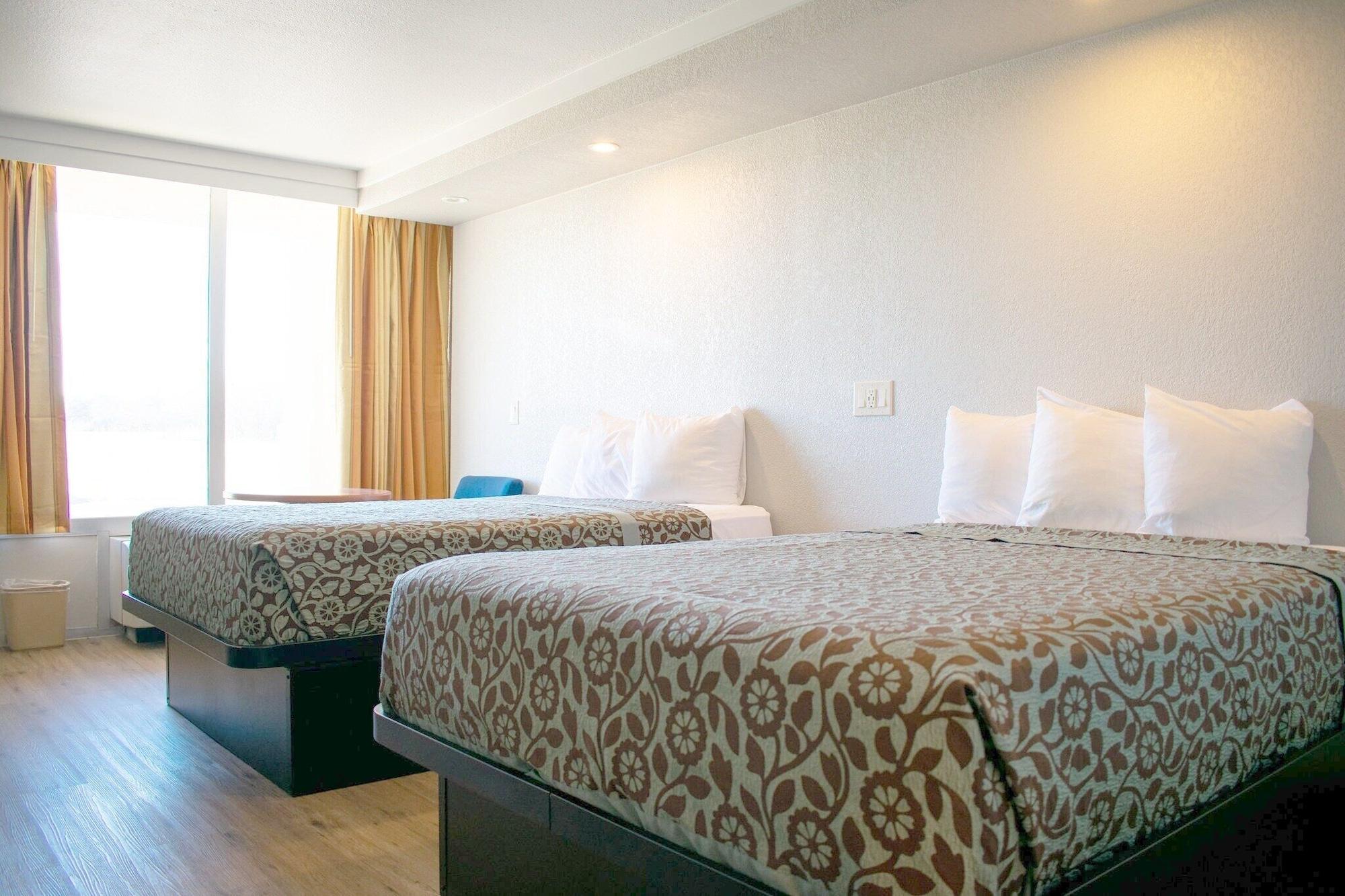 Days Inn By Wyndham Hillsboro Tx Esterno foto