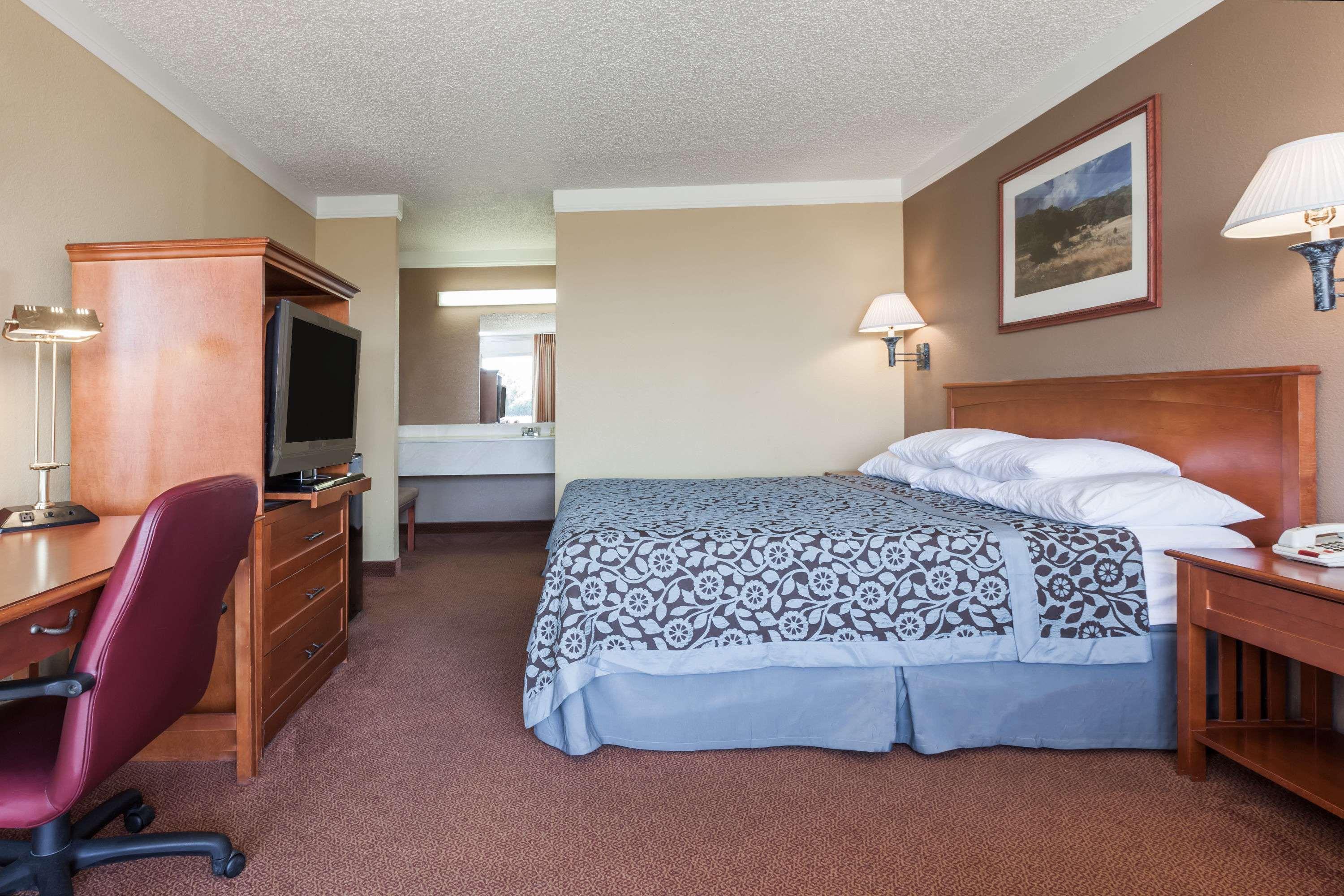 Days Inn By Wyndham Hillsboro Tx Esterno foto