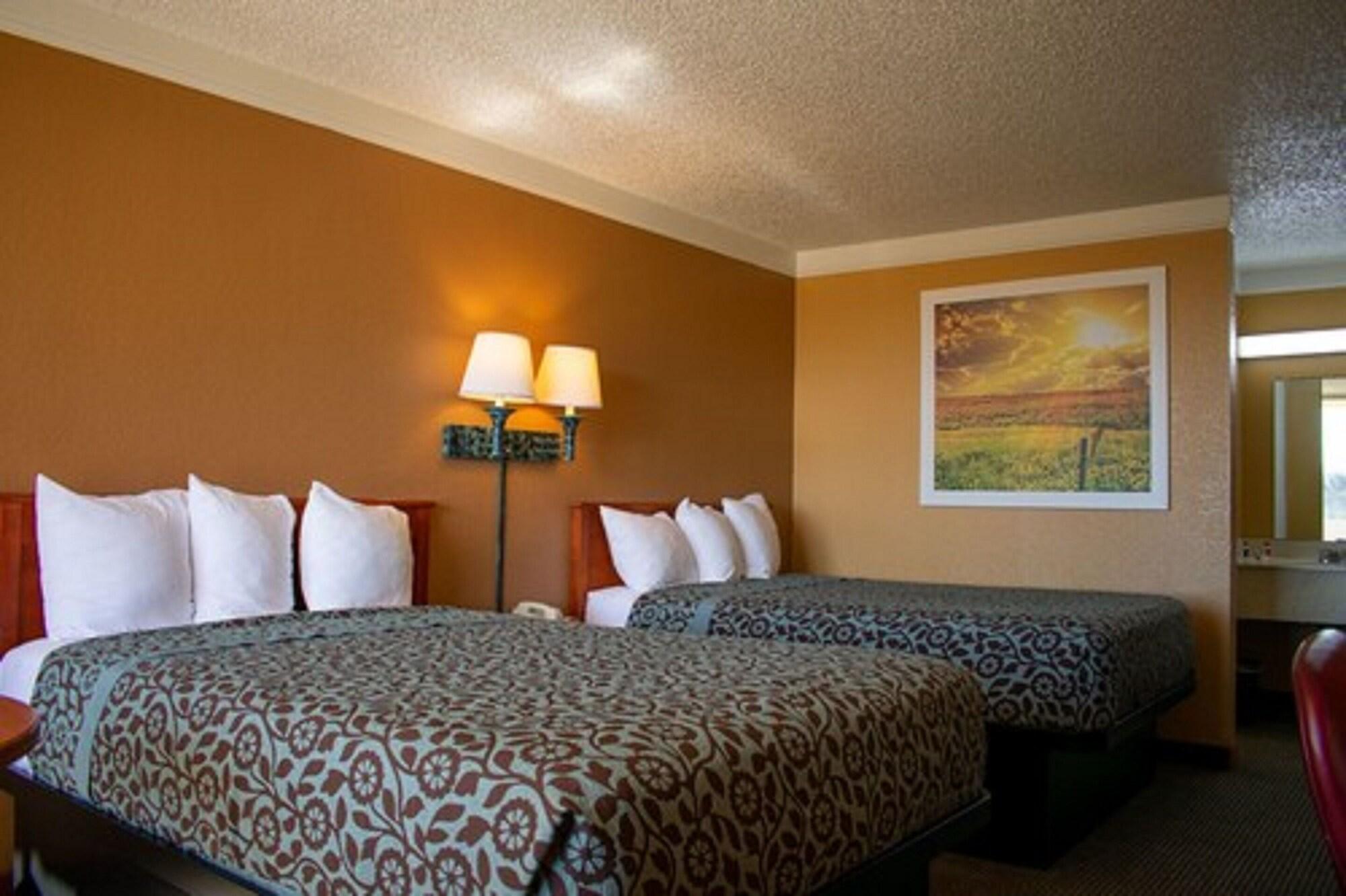 Days Inn By Wyndham Hillsboro Tx Esterno foto