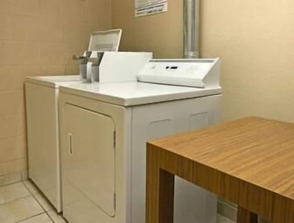 Days Inn By Wyndham Hillsboro Tx Esterno foto