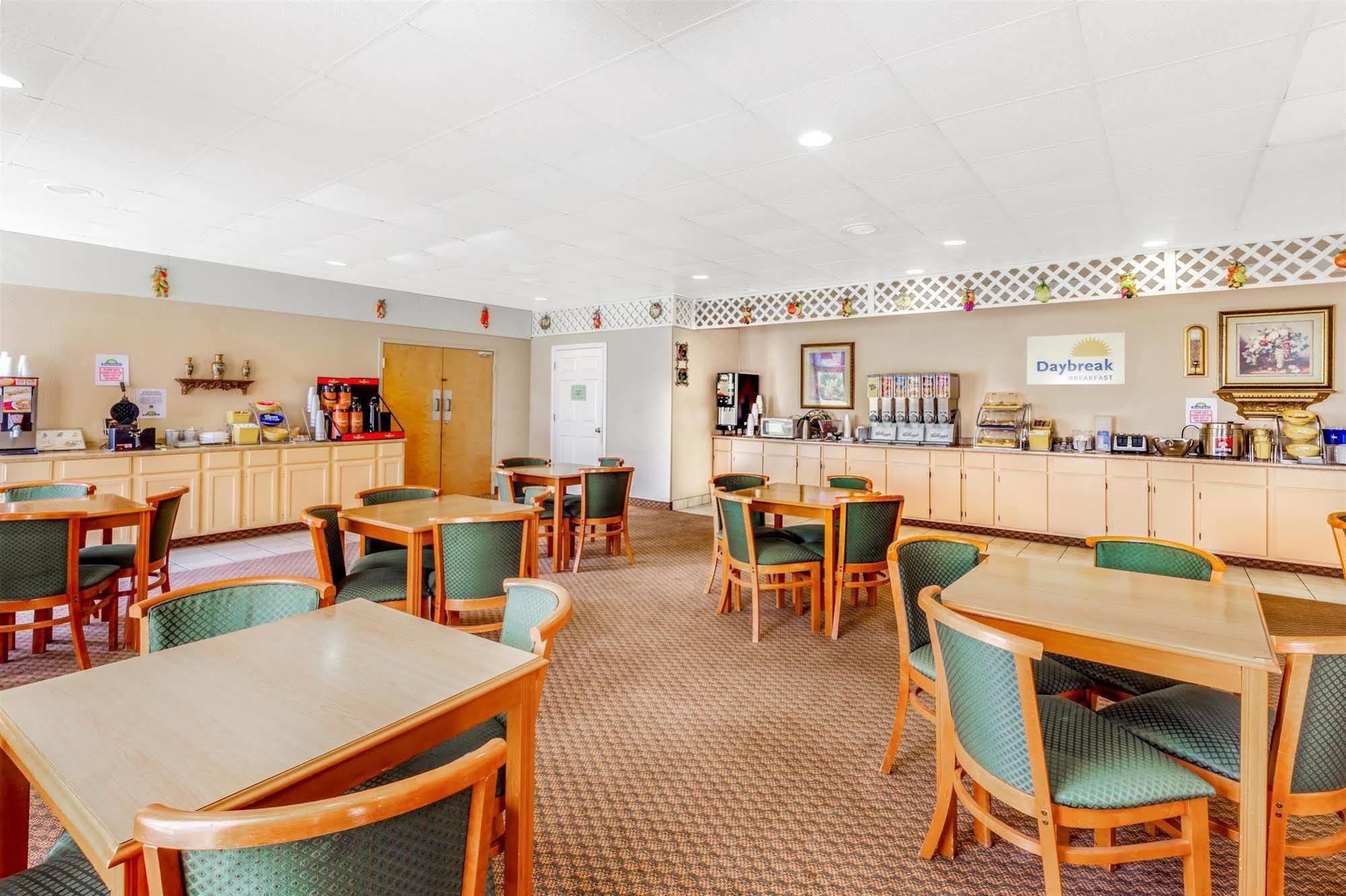Days Inn By Wyndham Hillsboro Tx Esterno foto